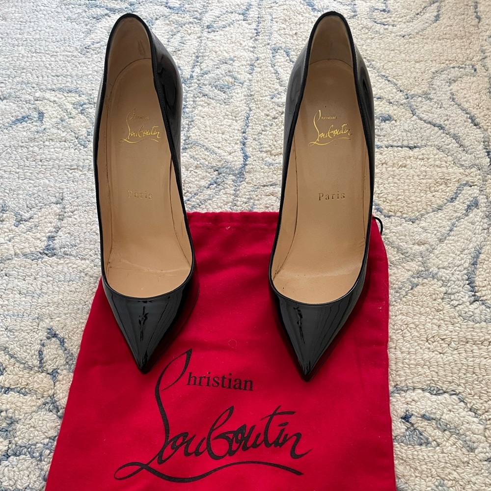 Christian Louboutin Black Patent Pumps - Size 37.5 (7)
